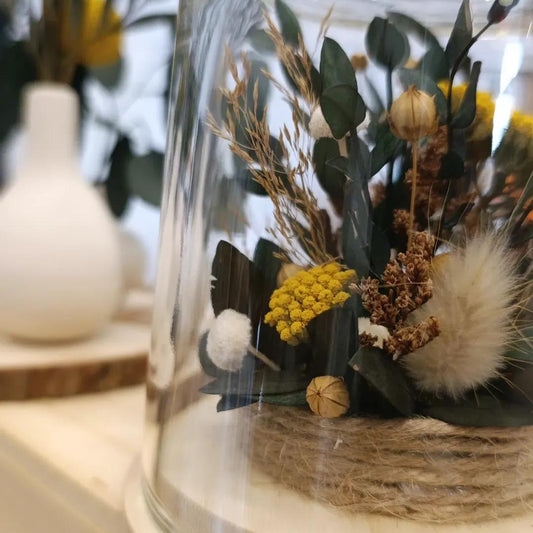 cloche composition fleur séchée