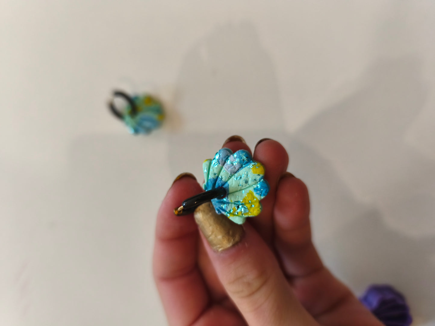 Atelier pâte polymère – fabrique tes créoles